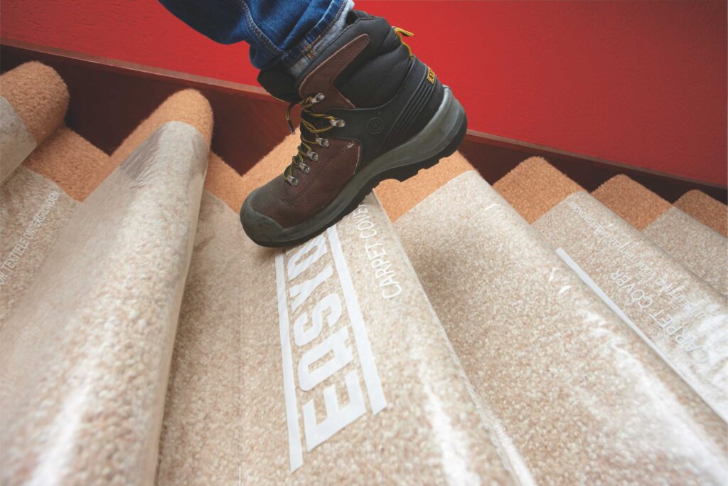 Carpet Cover trapbescherming op gestoffeerde trap tijdens verbouwing